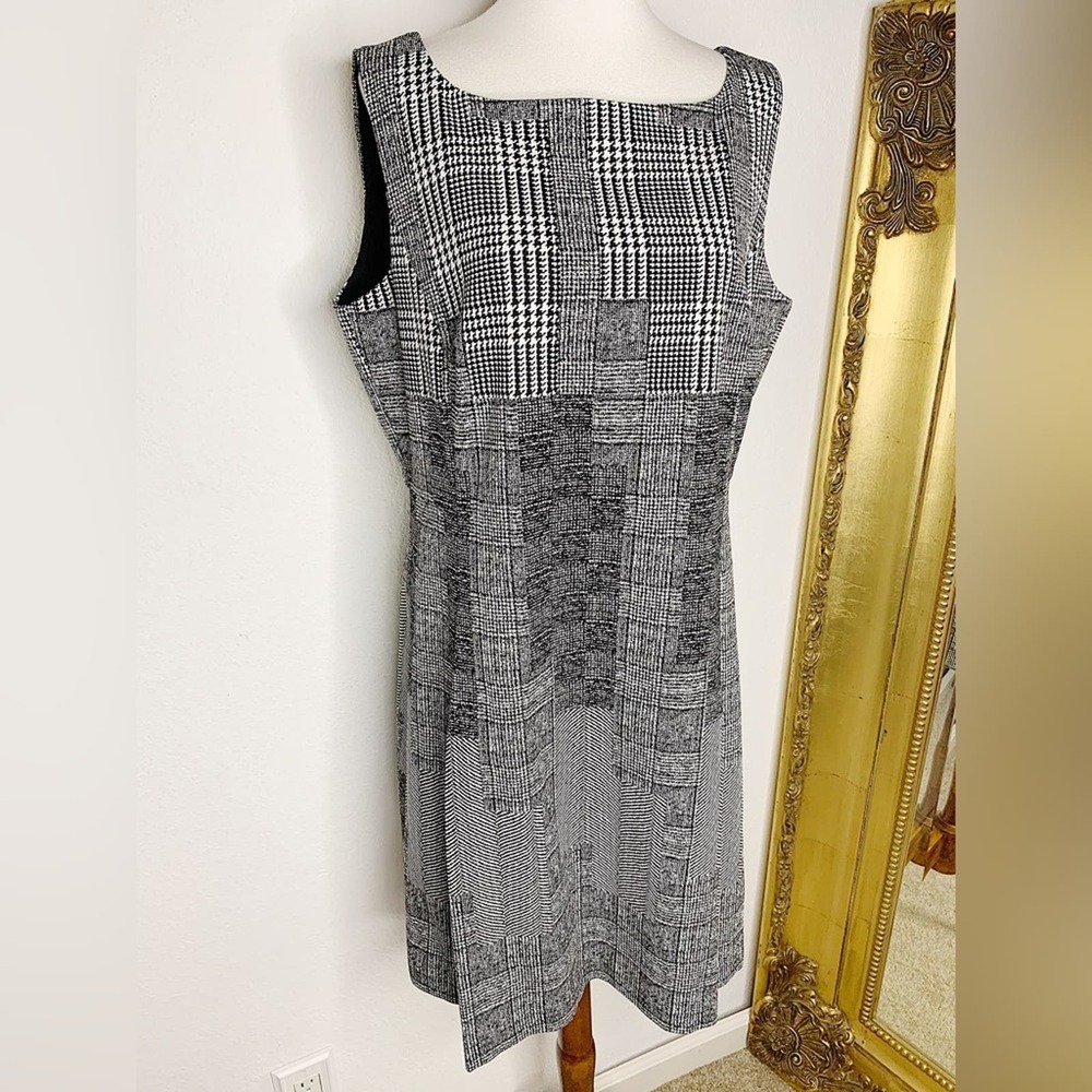 Savoir Flaire Mixed Media Houndstooth Plaid Sleeveless Fit & Flare Dress Size 16